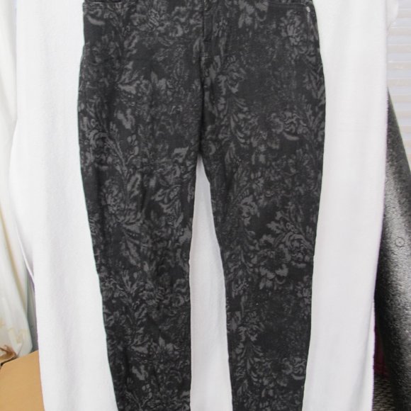 7 For All Mankind Black Patterned Skinny Jeans - Picture 4 of 13